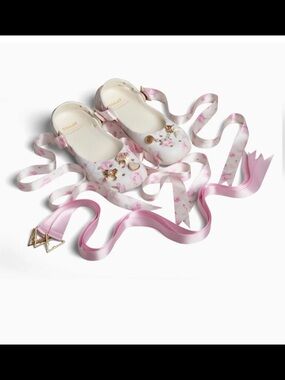Love shack Fancy Ballet CROCS size 6